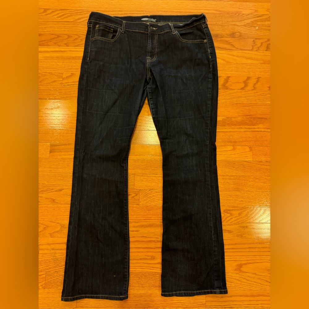 Women’s Old Navy blue Jeans; maybe worn once; great condition - size 16
